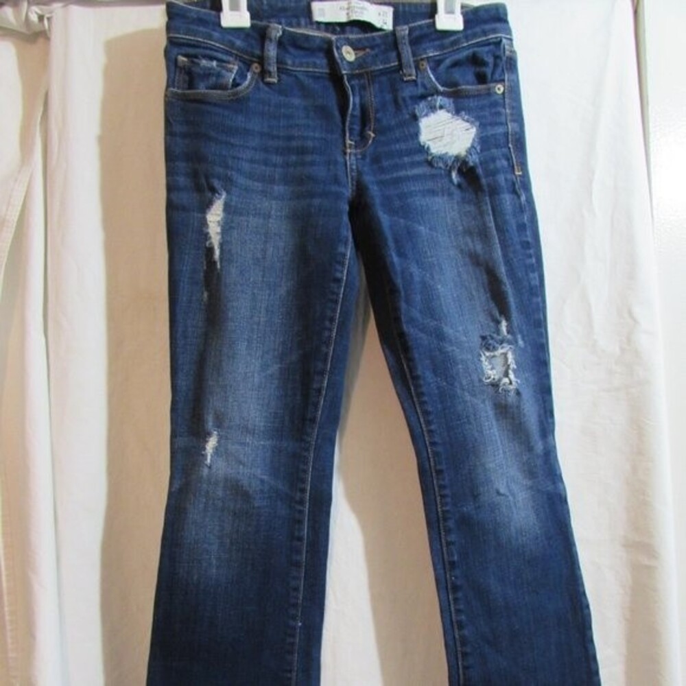 Abercrombie & Fitch distressed frayed thrashed boot cut jeans size W 25 L 31 XS